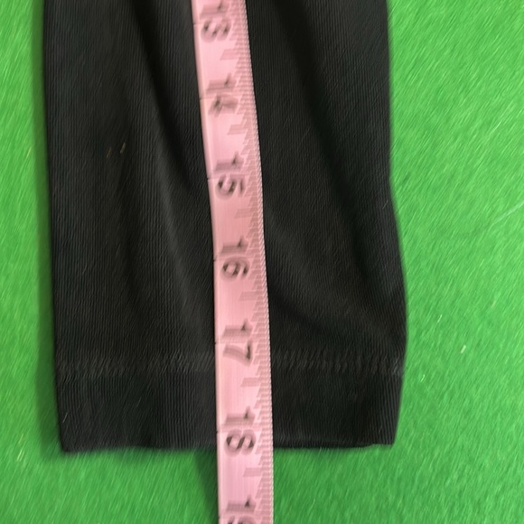 CHICOS TRAVELERS BLACK DOUBLE V-NECK TEA TOP SZ 3 - Picture 11 of 12